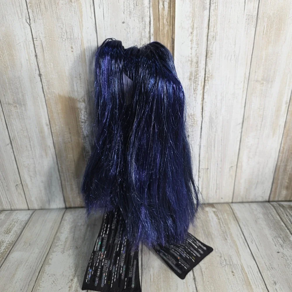 Shadow High Reina Glitch Crowne Fashion Doll Purple Hair MGA Entertainment